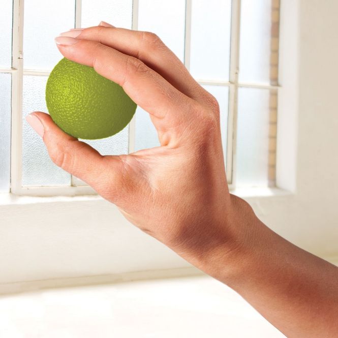 Hovedbilde Gaiam Håndterapi Massasjeball sett